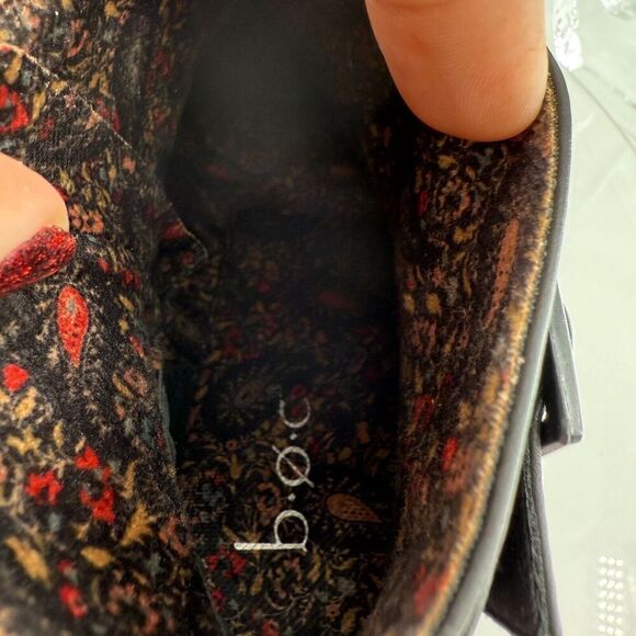 Born BOC Women's Lydia Boot Size 12 Low Block Heel Bootie Black Vegan - Picture 10 of 12